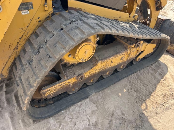 2014-caterpillar-279d-image-18