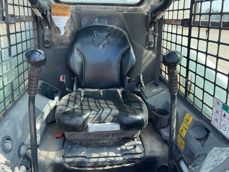 2021-bobcat-t450-image-27