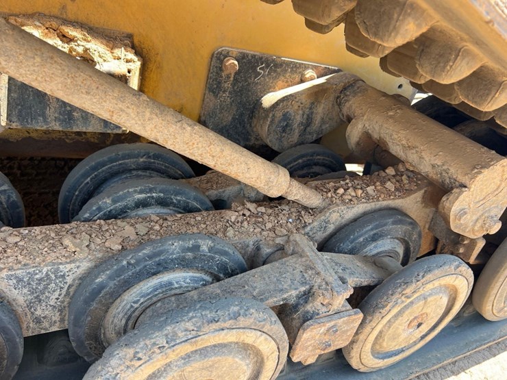 2016-caterpillar-277d-image-14