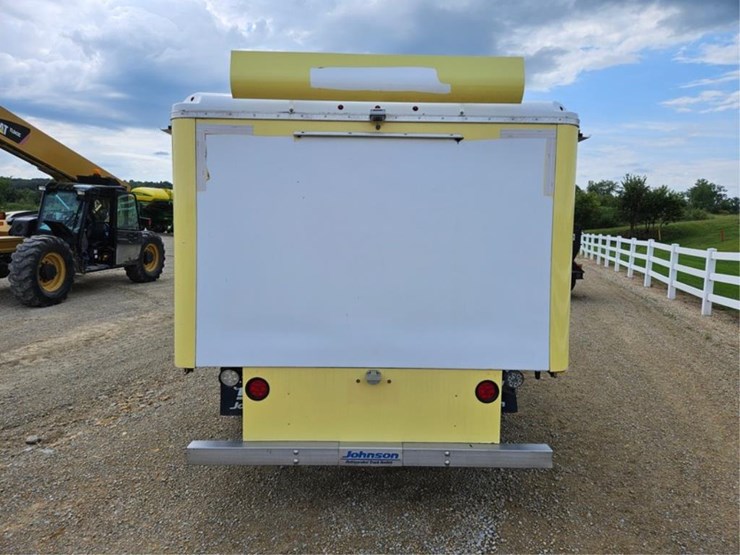 2018-ford-e450-image-4