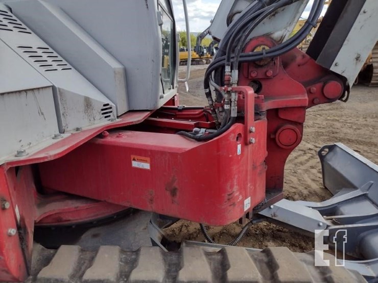2023-takeuchi-tb280fr-image-24