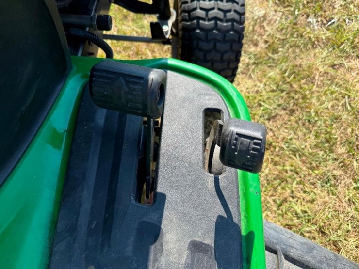 john-deere-e110-image-6