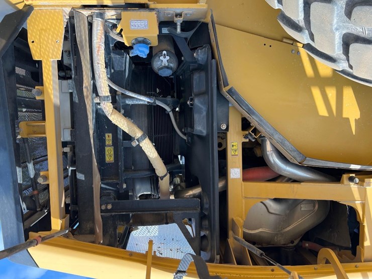 2018-caterpillar-950gc-image-22