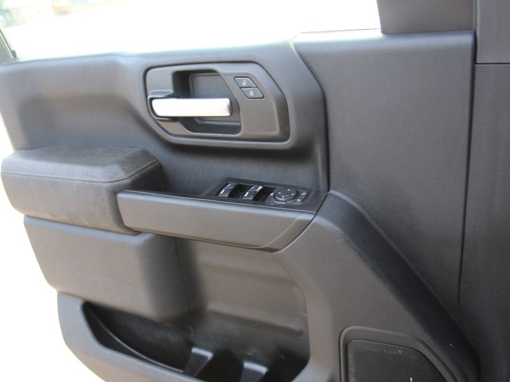 2021-gmc-k2500-image-12