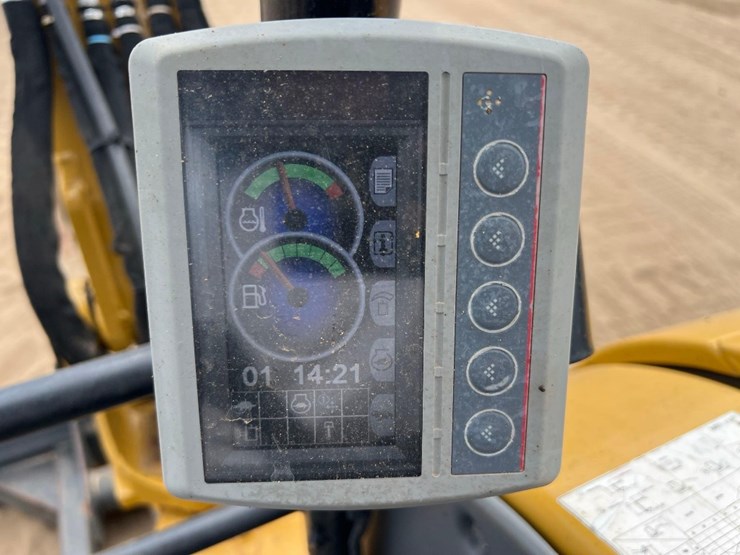 2016-caterpillar-305e2-cr-image-36