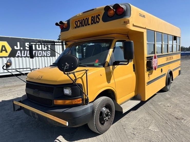 2008-chevrolet-express-school-bus-image-1