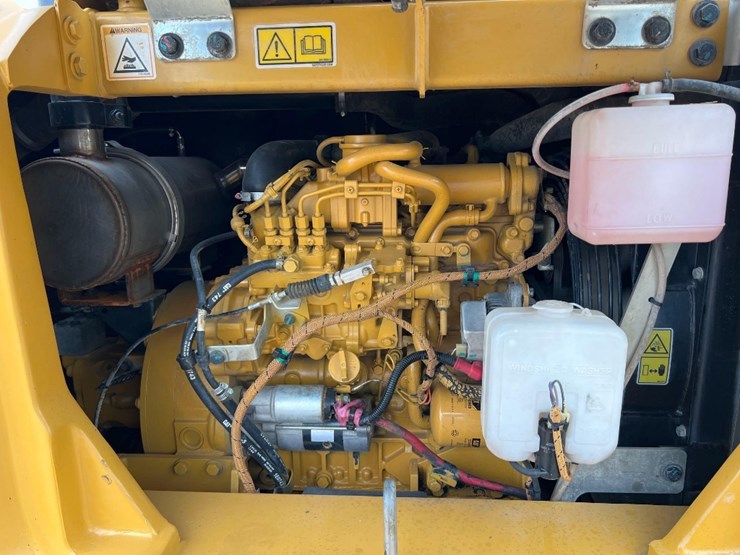2017-caterpillar-307e2-image-17