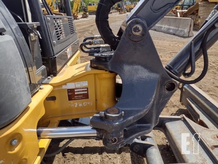 2017-deere-50g-image-23