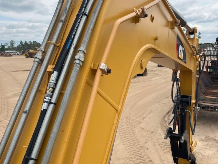 2017-caterpillar-307e2-image-28