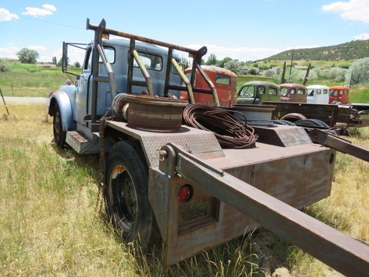 1952-dodge-b-3-ta-142-truck-with-boom-and-winch-image-6