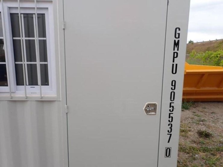 unused-8-ft-shipping-container-image-11
