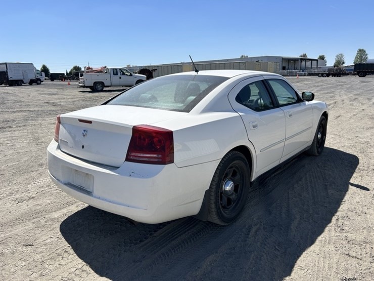 2008-dodge-charger-sedan-image-5
