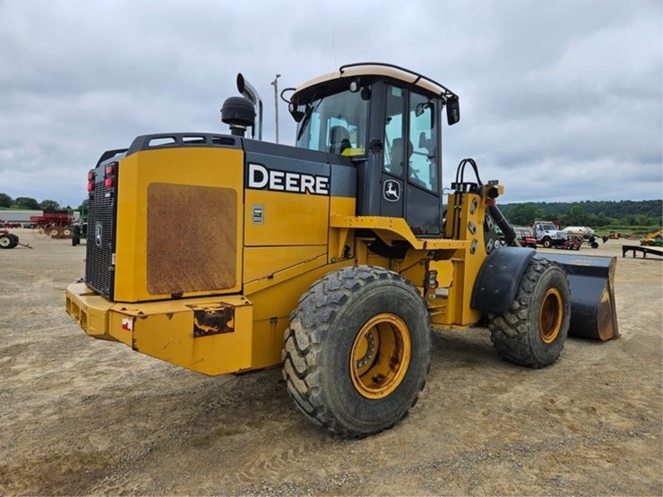 2012-deere-624k-image-5