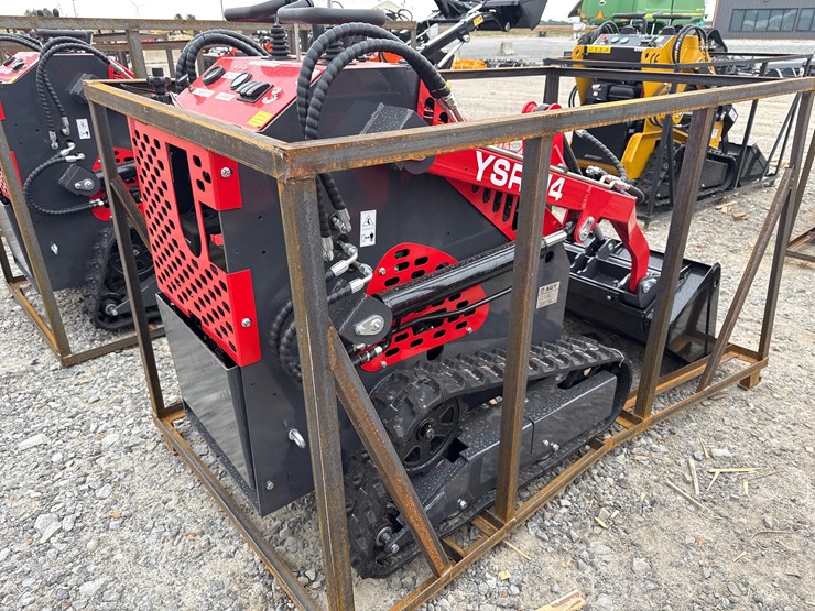 #220-•-#26505-•-unused-agt-ysrt14-stand-on-skid-steer-loader-ysrt142025l070143-image-4