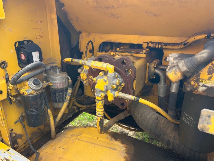 kobelco-sk350-lc-image-14