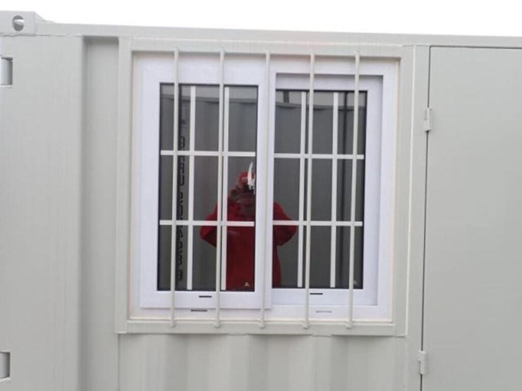 unused-8-ft-shipping-container-image-9