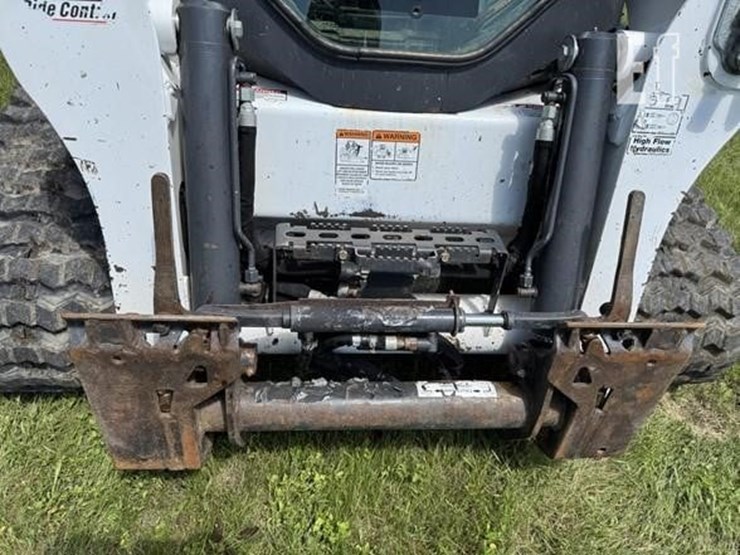 2019-bobcat-t770-image-16