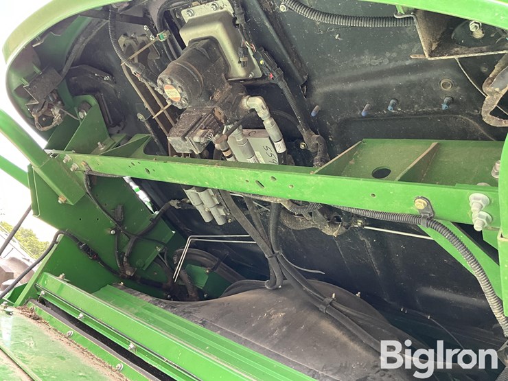 2013-john-deere-s670-image-17
