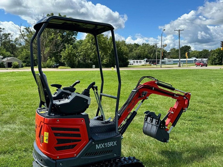 2025-cfg-industrial-mx15rx-mini-excavator-...-unused-image-1