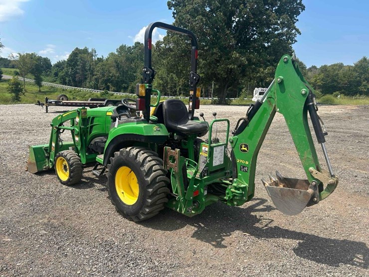 2021-john-deere-2032r-image-2