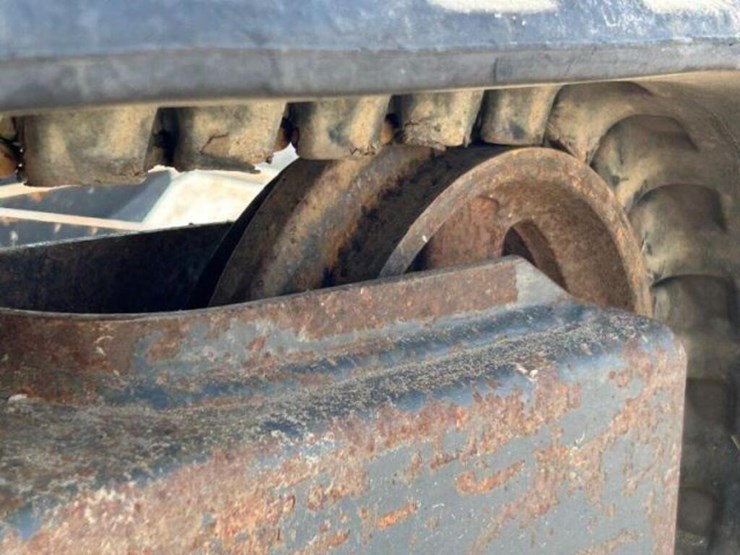 2016-deere-17g-image-34
