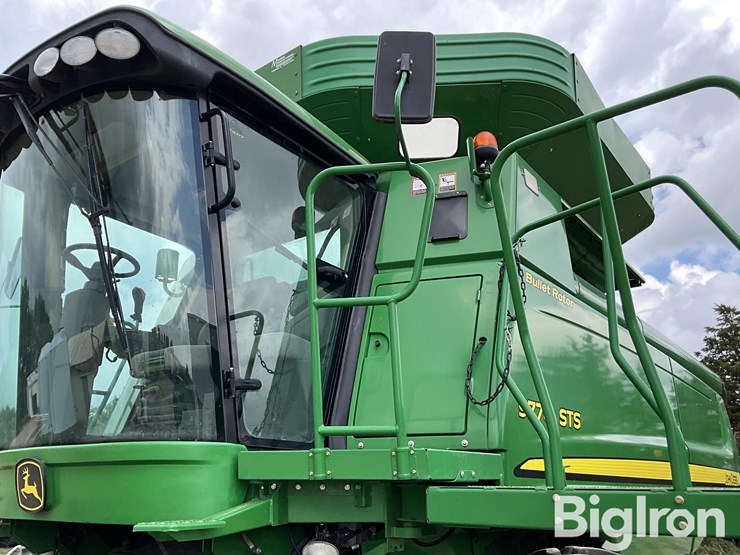 2011-john-deere-9770-sts-image-13