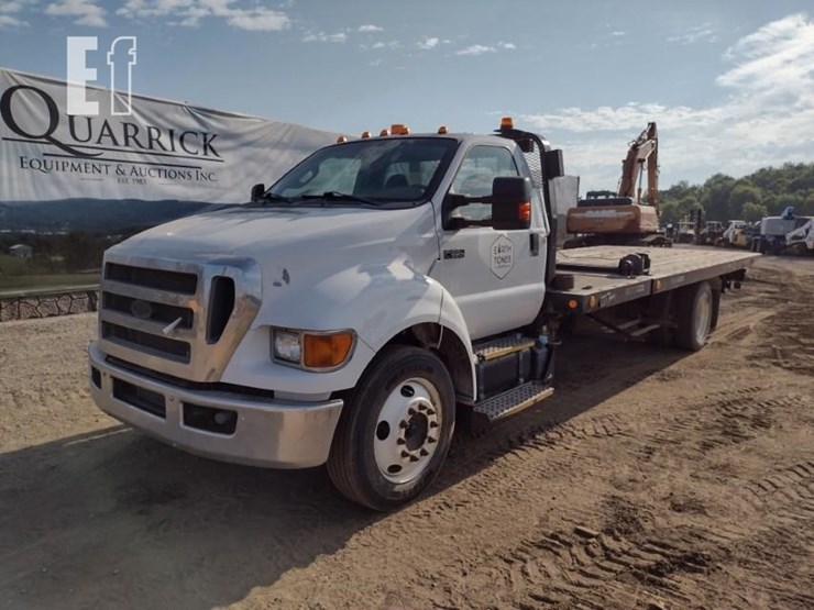 2013-ford-f650-xlt-image-32