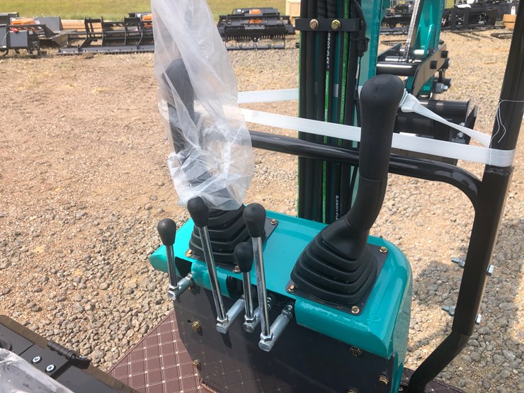 #37-•-cfg-industrial-qh12r-mini-excavator-image-7