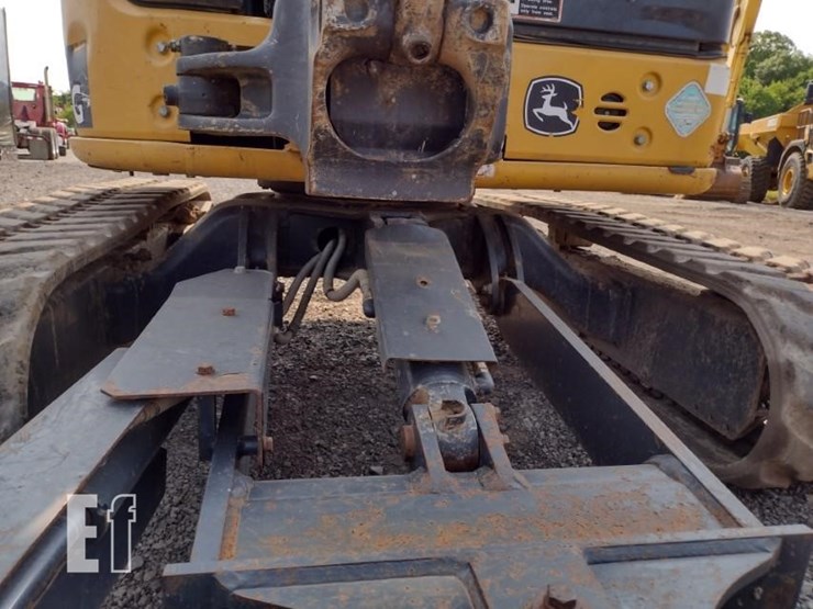 2018-deere-35g-image-21