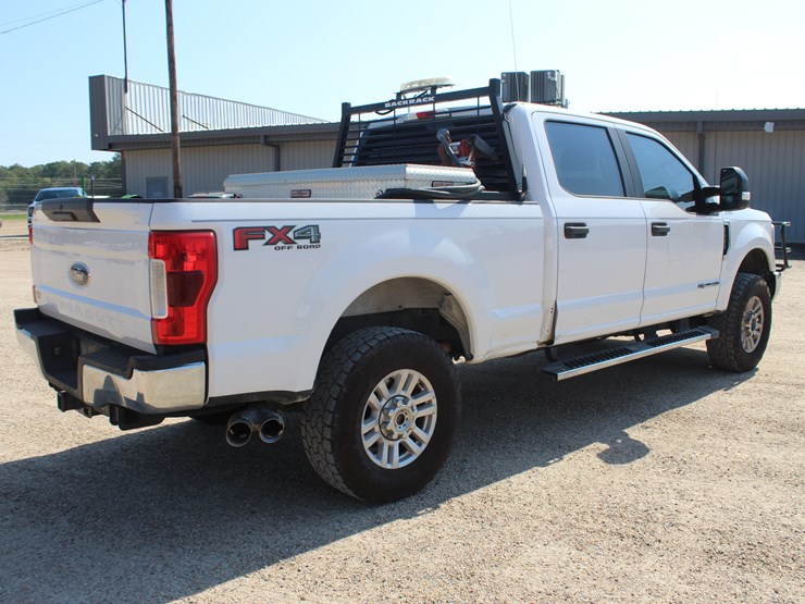 2019-ford-f250-image-3