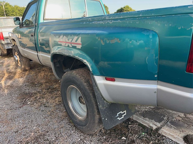 chevrolet-3500-image-11