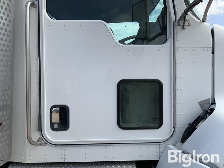 2019-kenworth-t370-image-18
