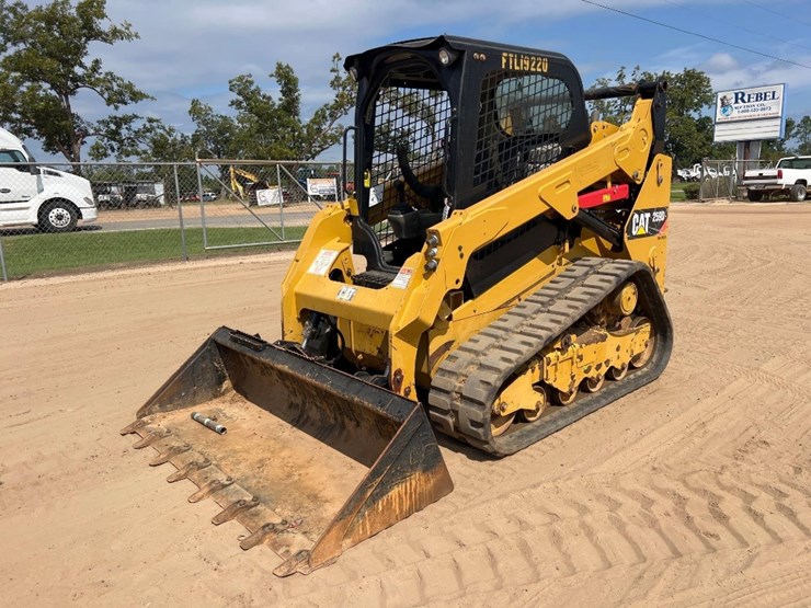 2018-caterpillar-259d-image-8