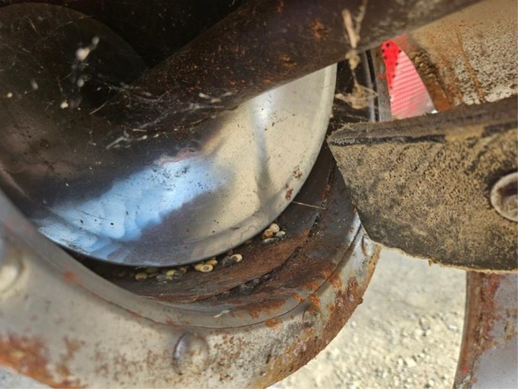 massey-ferguson-8570-image-27