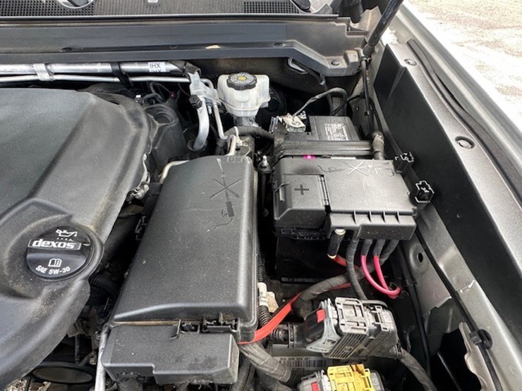 2020-chevrolet-colorado-image-54
