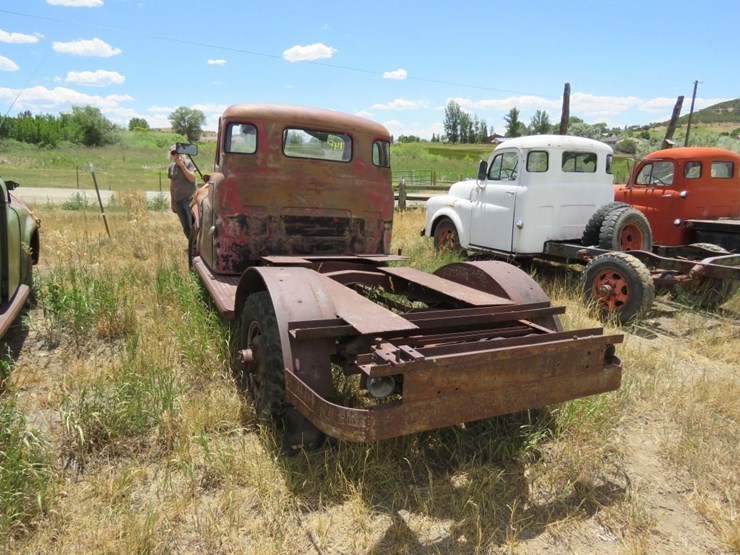 1949-dodge-b-1-d-126-pickup-image-5