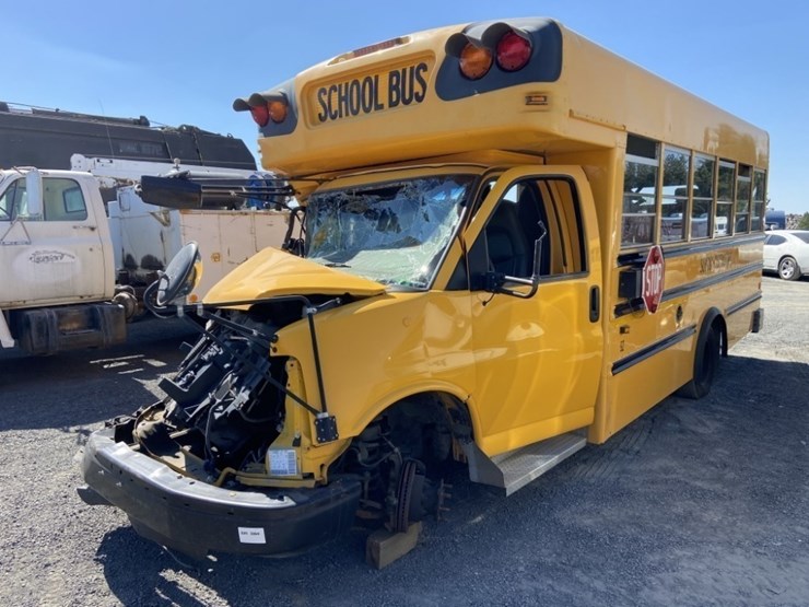2008-chevrolet-express-school-bus-image-1