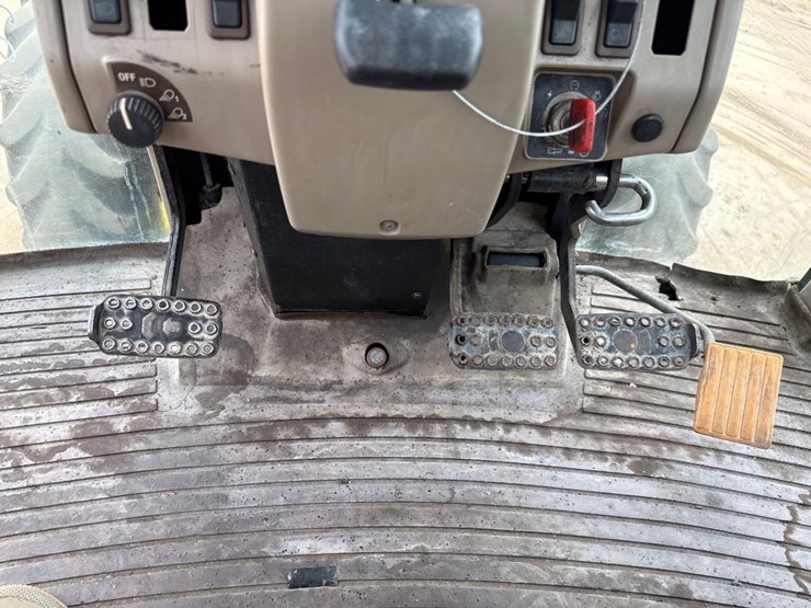 john-deere-6615-image-22