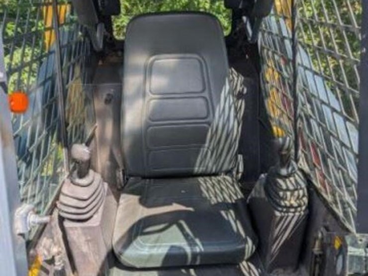 2008-volvo-mc70b-image-23