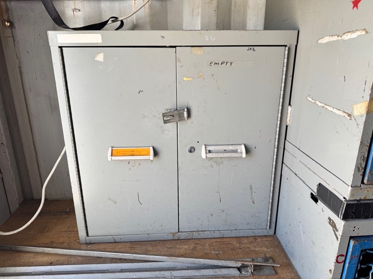 #1228-•-20ft-tool-conex-container-with-ac-image-11