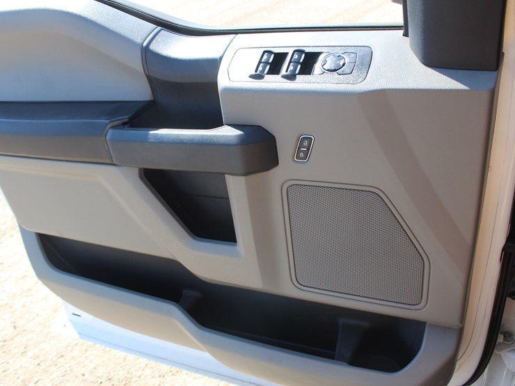 2019-ford-f150-image-9