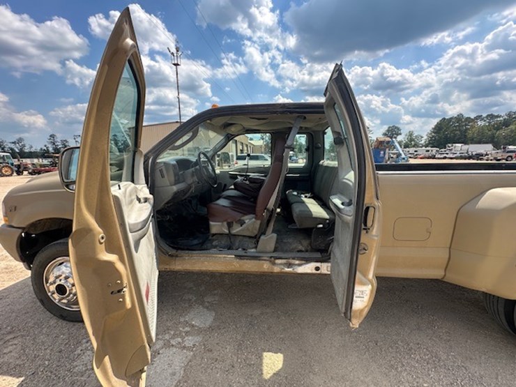 2003-ford-f450-image-23