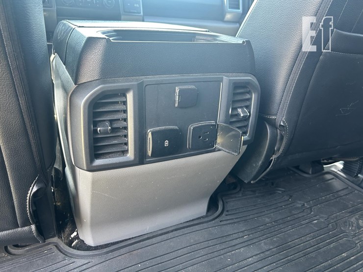 2019-ford-f150-image-30