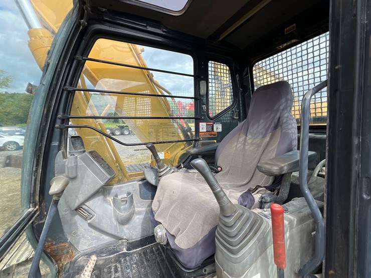 deere-160c-lc-image-21