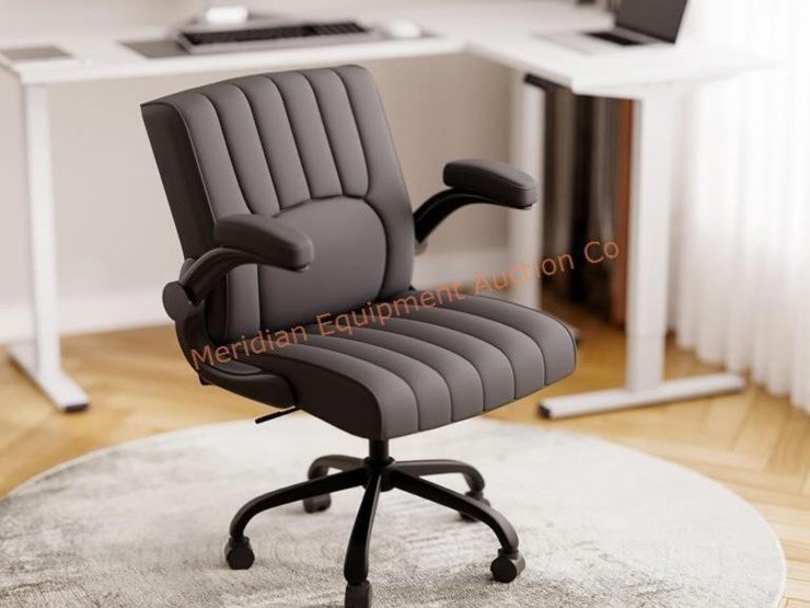 comfortable-leather-office-chair,-black-desk-chair-image-4