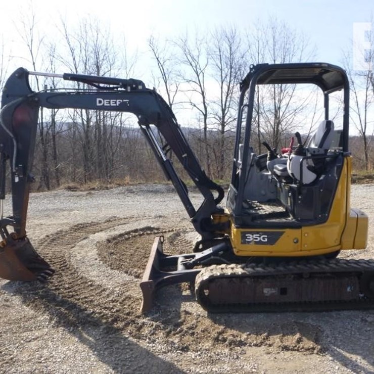 2022 DEERE 35G