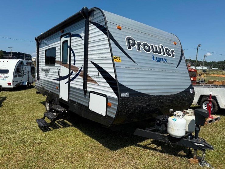 2015-lynx-by-heartland-prowler-camper-(20',-model-image-1