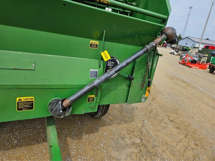 john-deere-714a-image-10