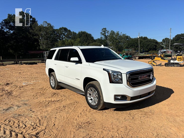 2019-gmc-yukon-slt-image-1