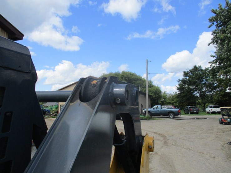 deere-318g-image-20